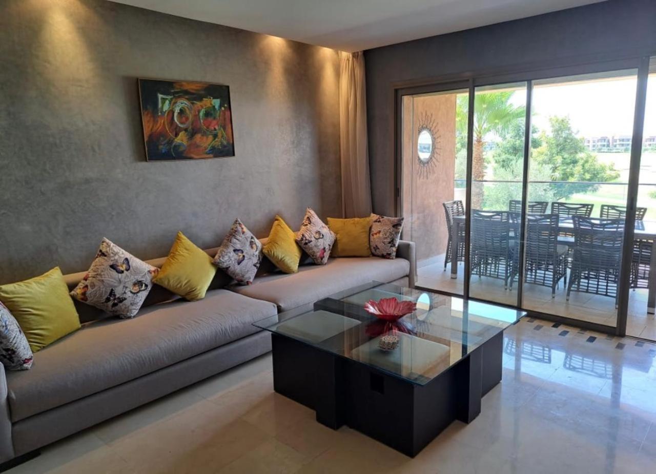Apartment Luxury 2 Bedroom Flat Center *