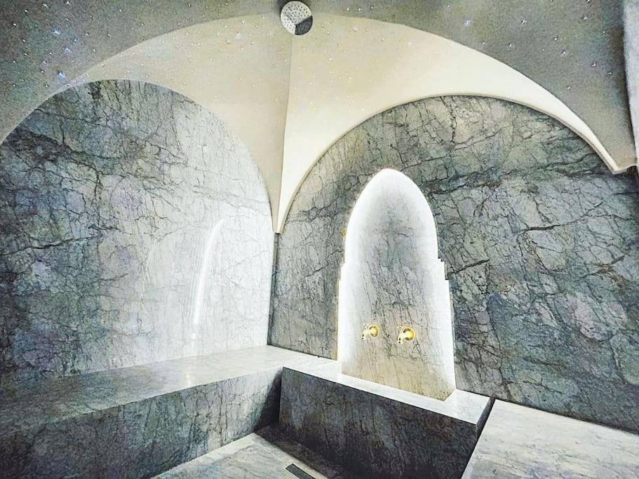 Villa Luxury 4br With Pool, Amelkis