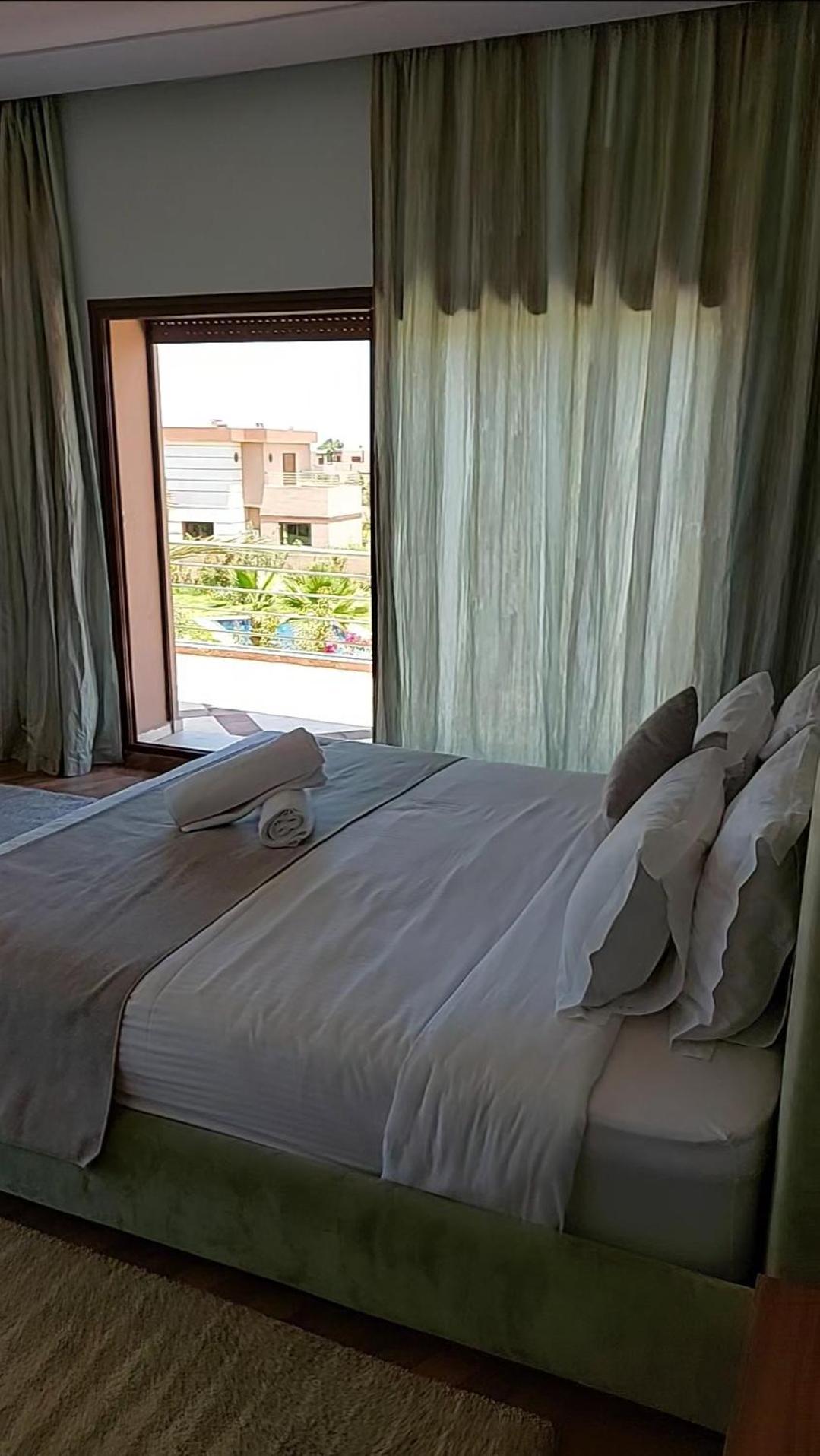 Villa Jolie Modern Contemporain 4 *