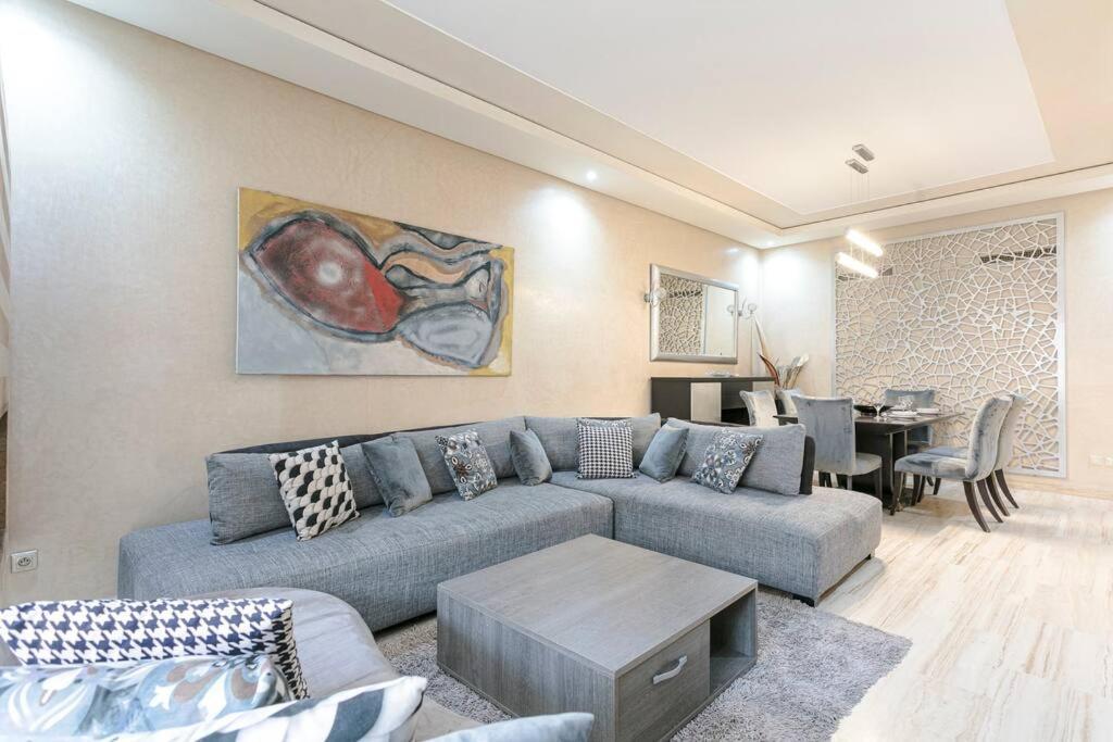 Artistry Skyline Rooftop Pool Marrakech Centre Apartment