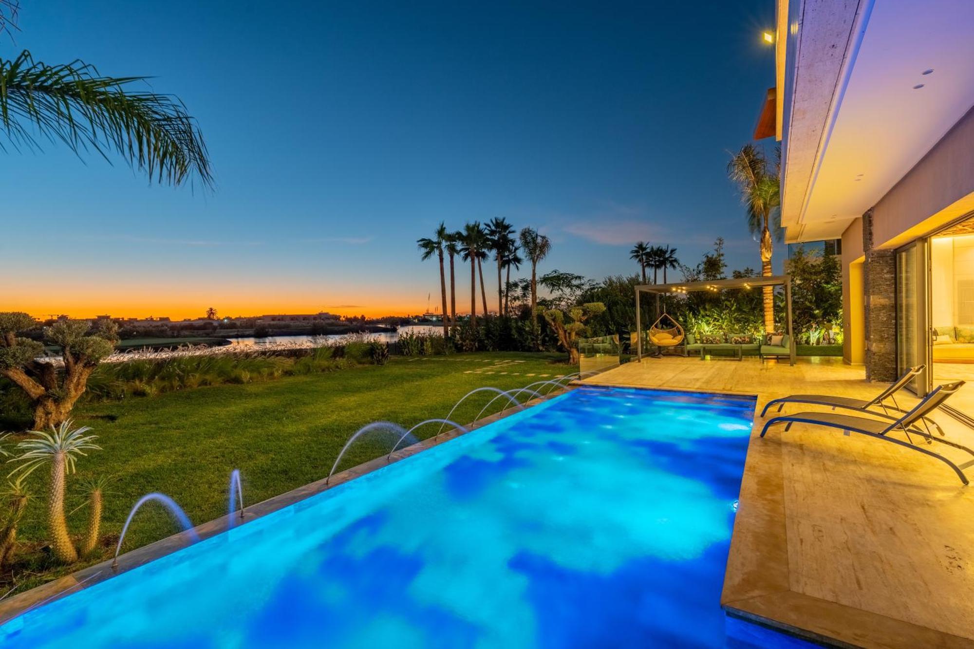 Talia, Luxury Stay, Golf & View