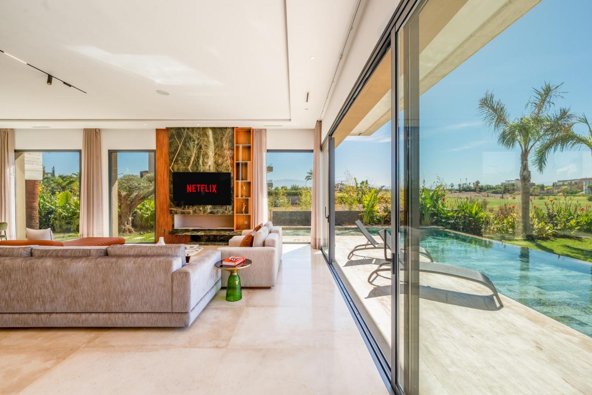 Villa Talia, Luxury Stay, Golf & View