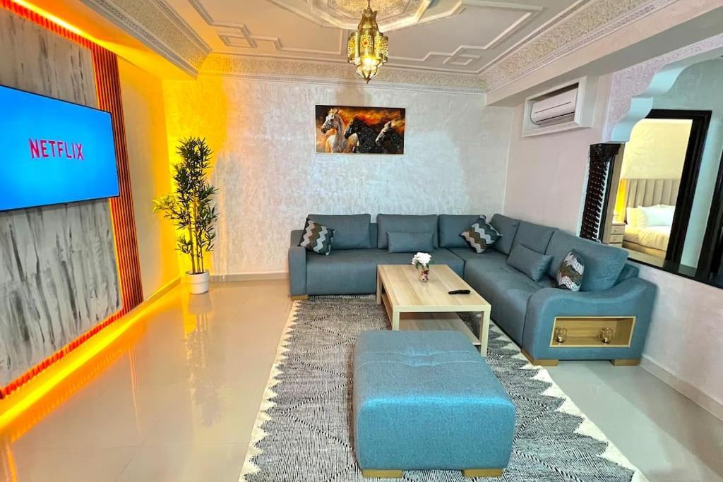 De Luxe Avec Jacuzzi Prive & Terrasse Au Coeur De Marrakech Apartment Marrakesh