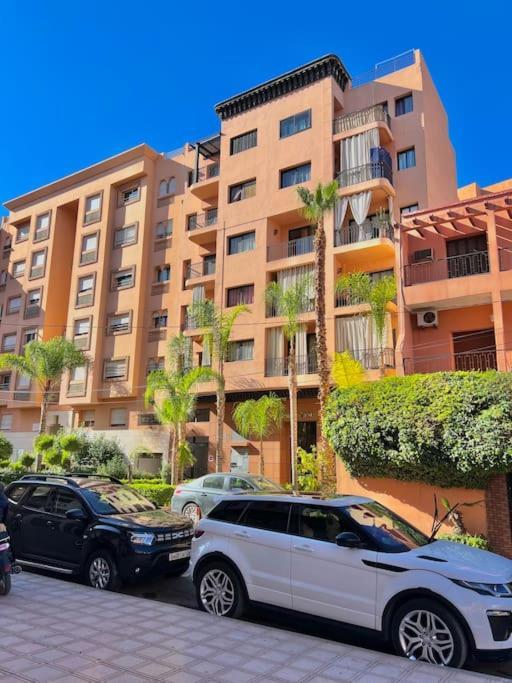 De Luxe Avec Jacuzzi Prive & Terrasse Au Coeur De Marrakech
