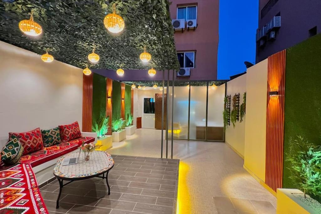 De Luxe Avec Jacuzzi Prive & Terrasse Au Coeur De Marrakech *