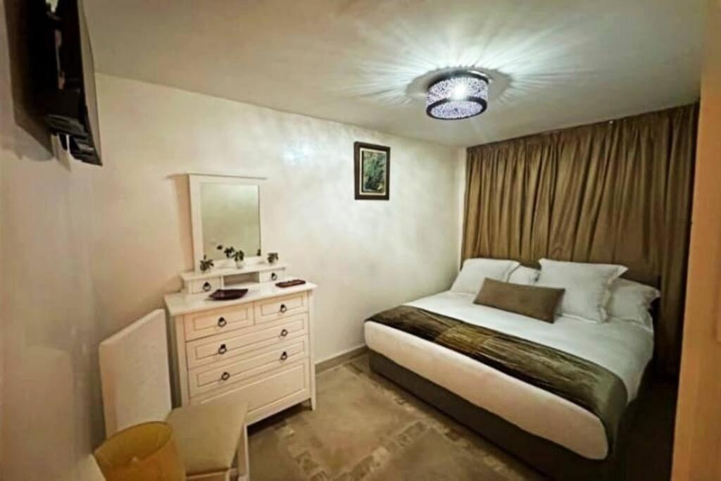 Waky Club Large Luxury Marrakesh