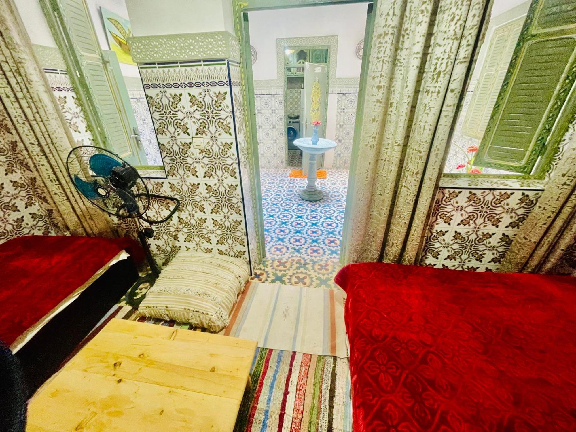 Dar Lokman Guest house *