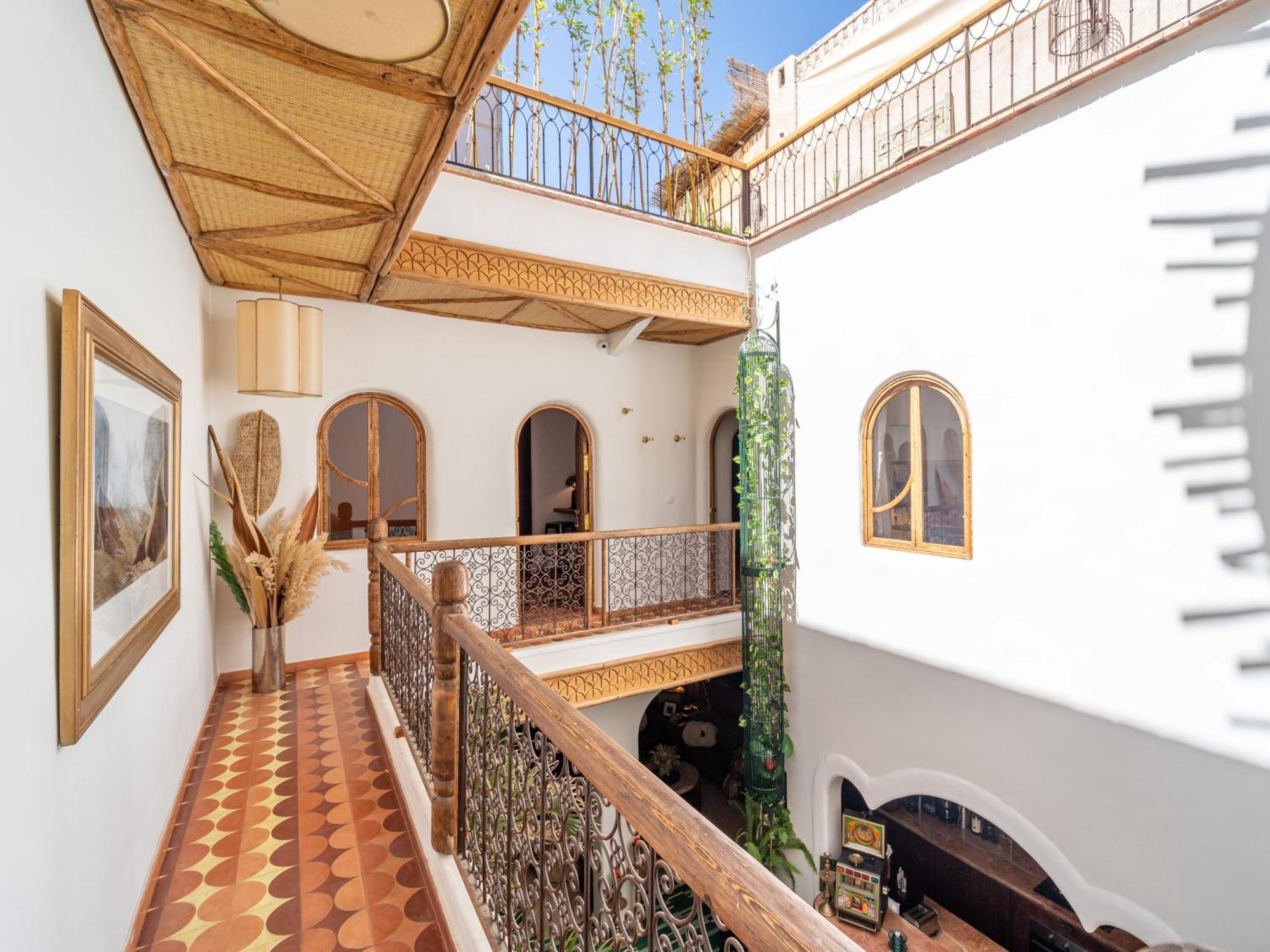 Nesayam Apartment