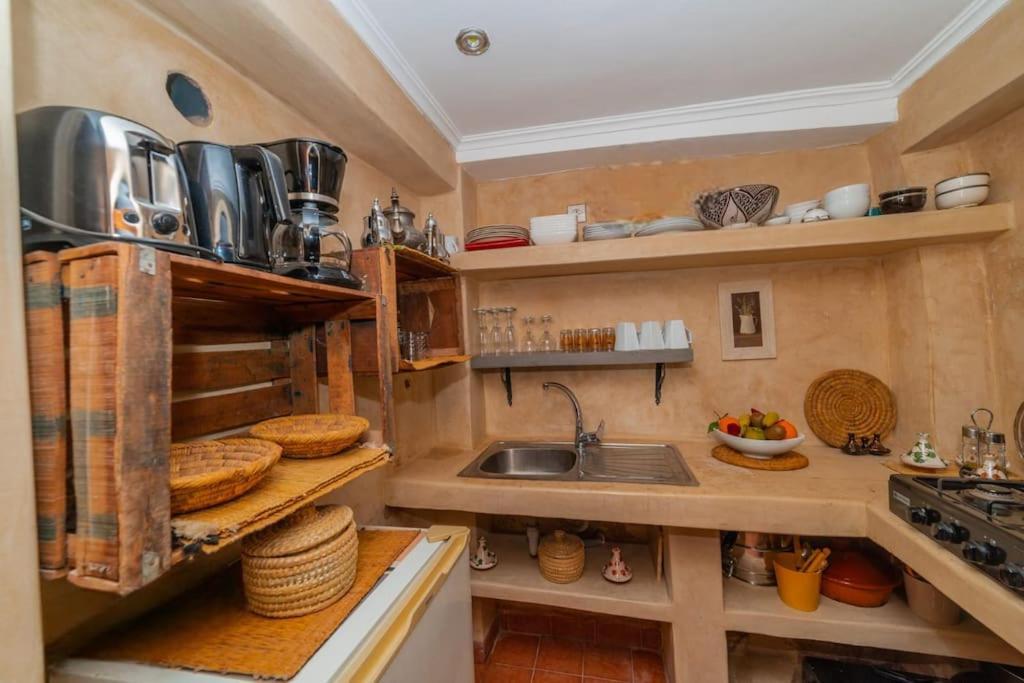 3 - Petit Dejeuner Gratuit - Position * Marrakesh