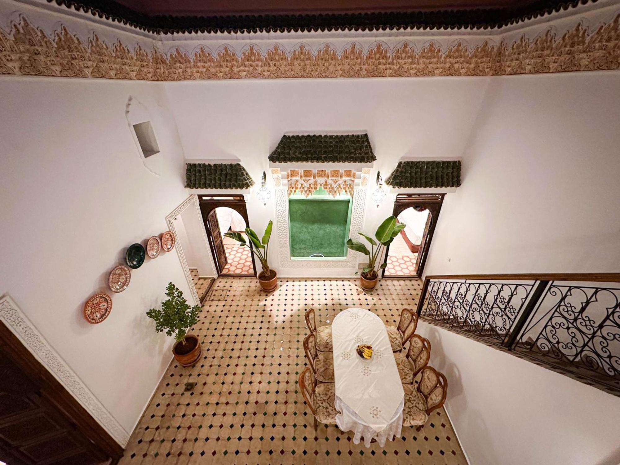 M Azbetz * Marrakesh