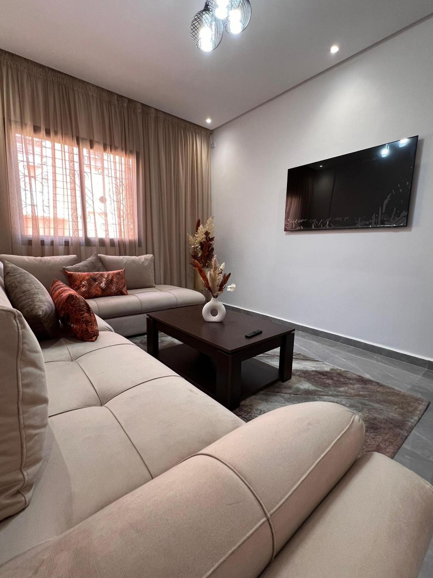 Familiale One Saada Apartment