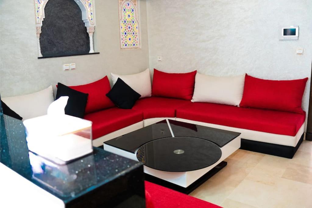 Apartment Waterfall Retreat Moroccan Charm *