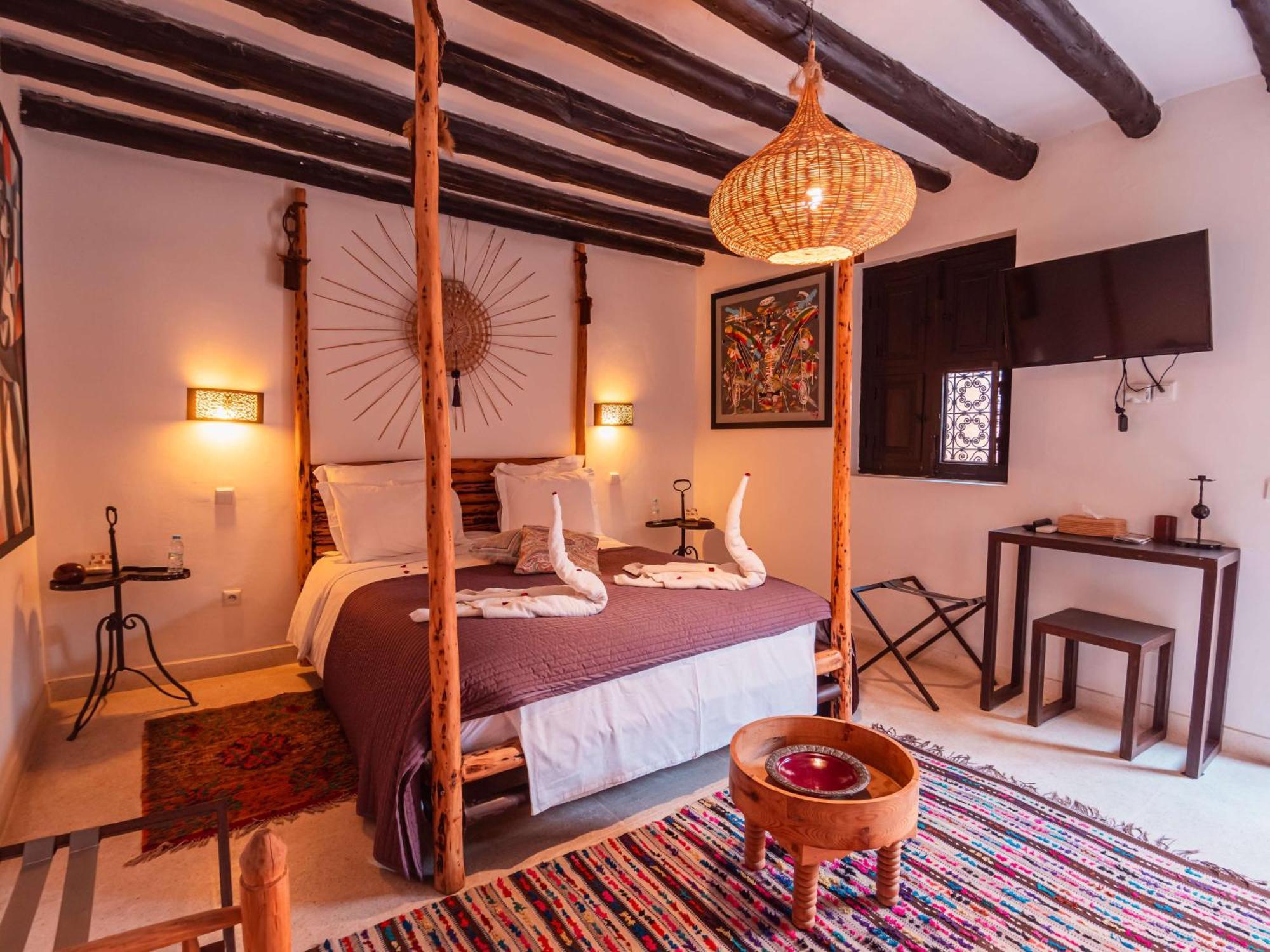 La Source Du Desert Riad 3*
