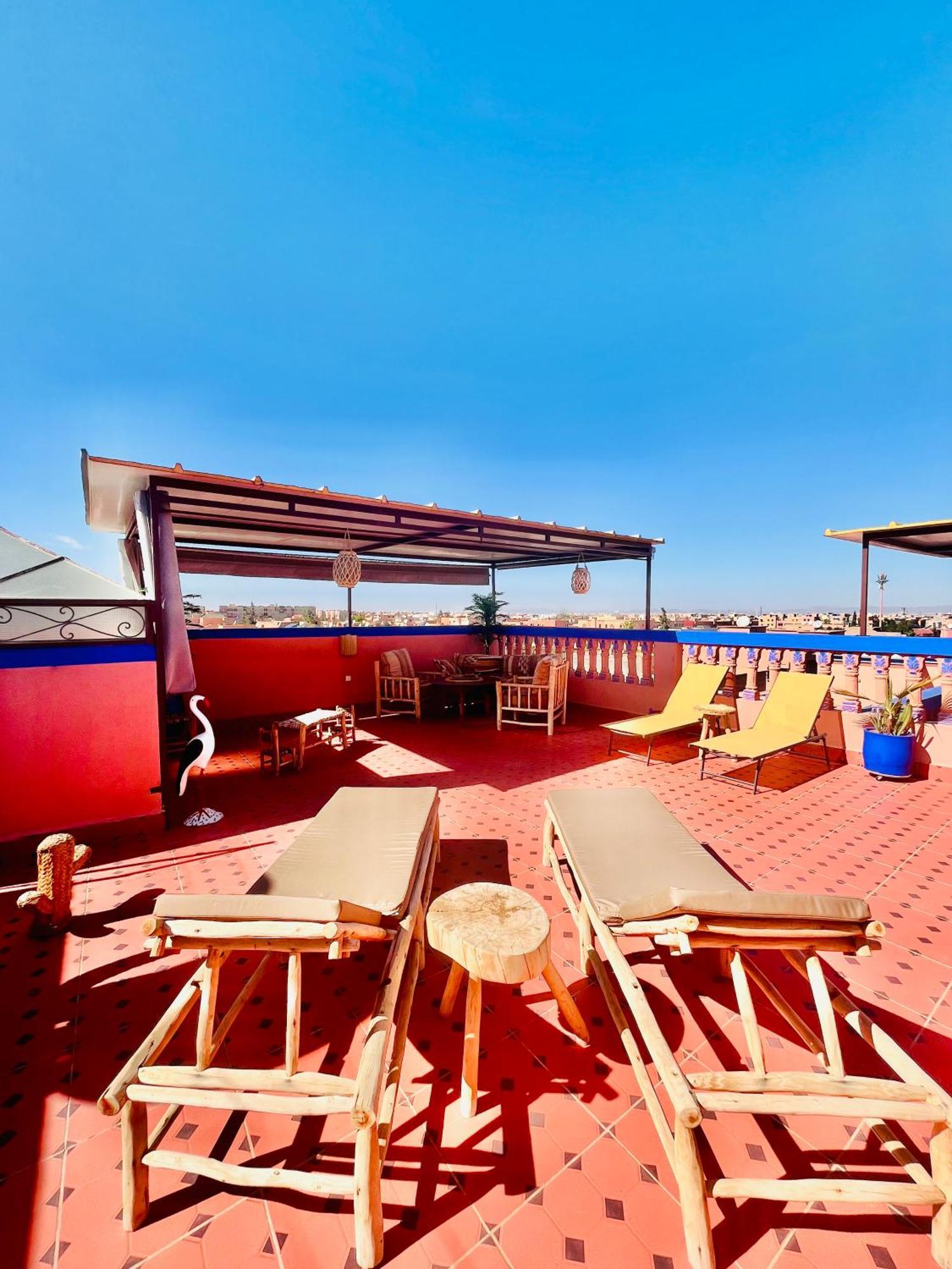 Apartment With Ac, Patio And Rooftop Appartement Climatise Avec Patio Et Toit Terrasse * Marrakesh