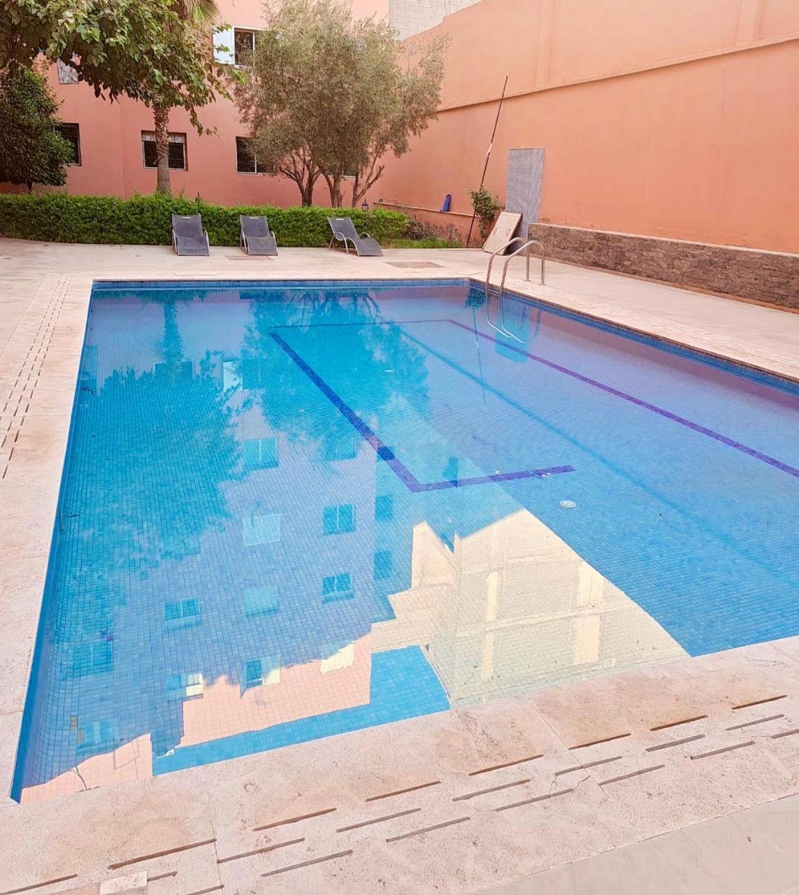 5 Minutes De La Gare Et Centre Piscine Parking *