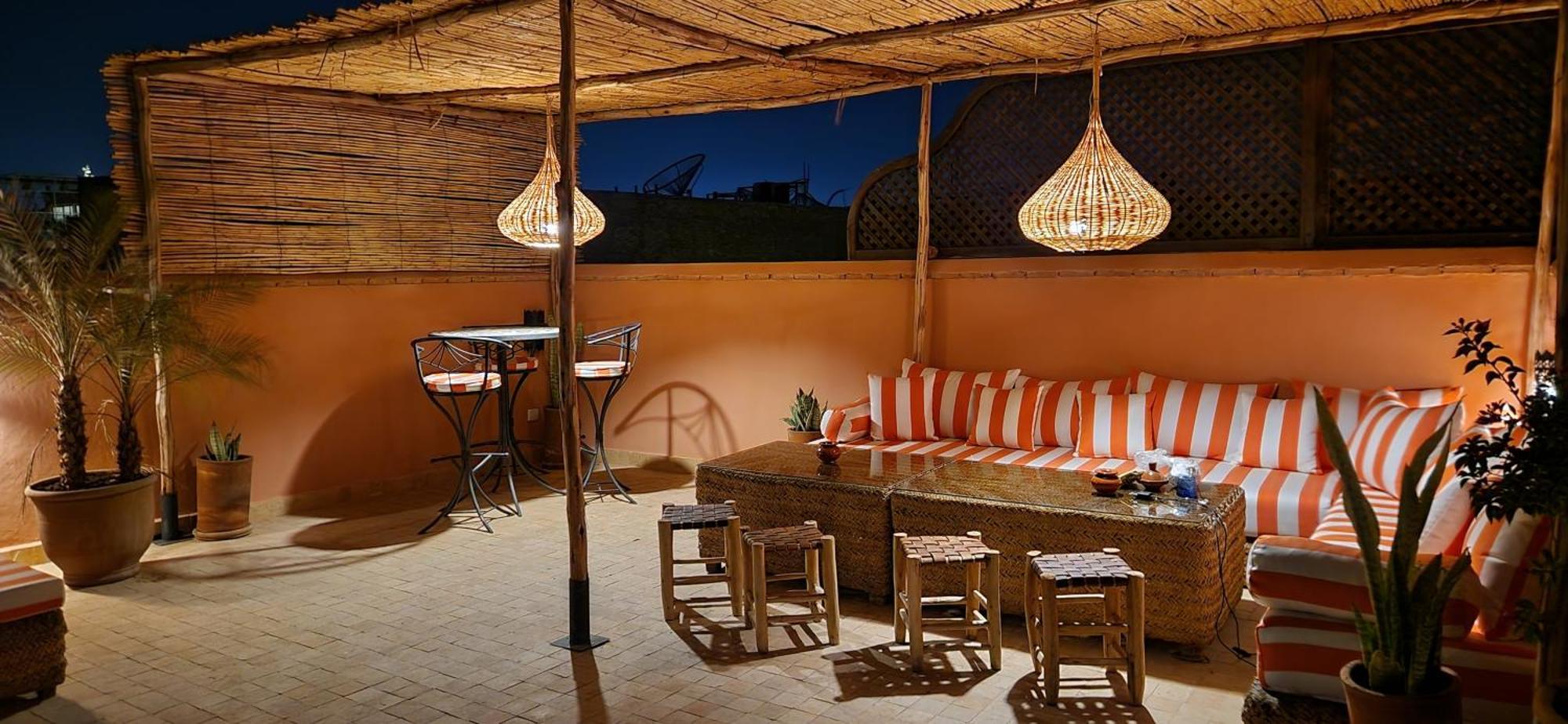 Babmoon - Private With Pool & Rooftop *