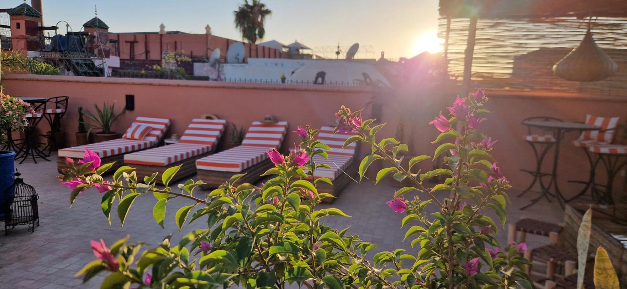 Babmoon - Private With Pool & Rooftop *