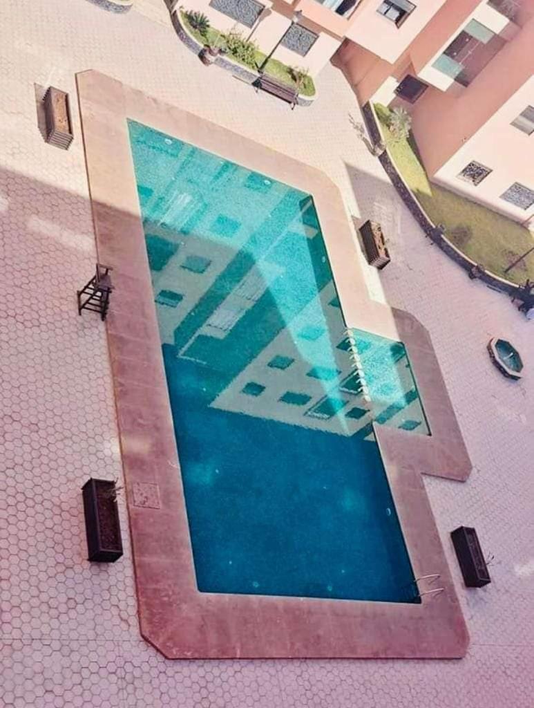 Avec Piscine Apartment *