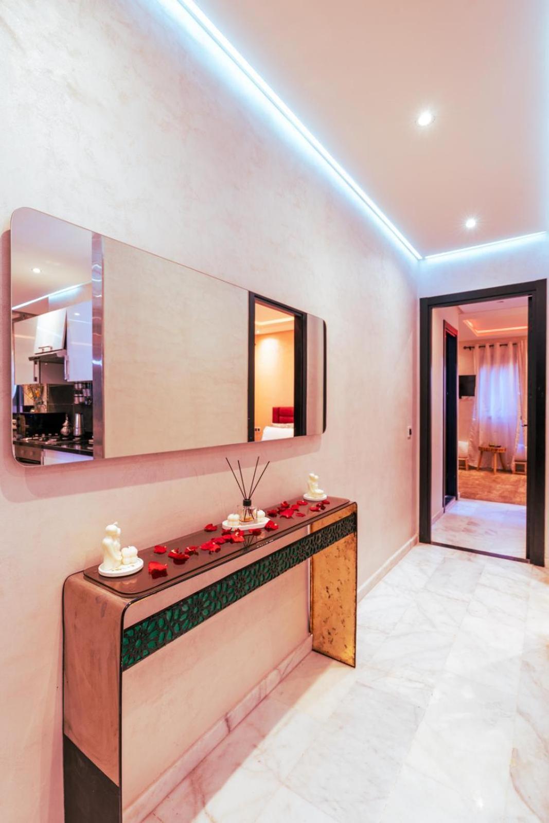 Jw Apartment