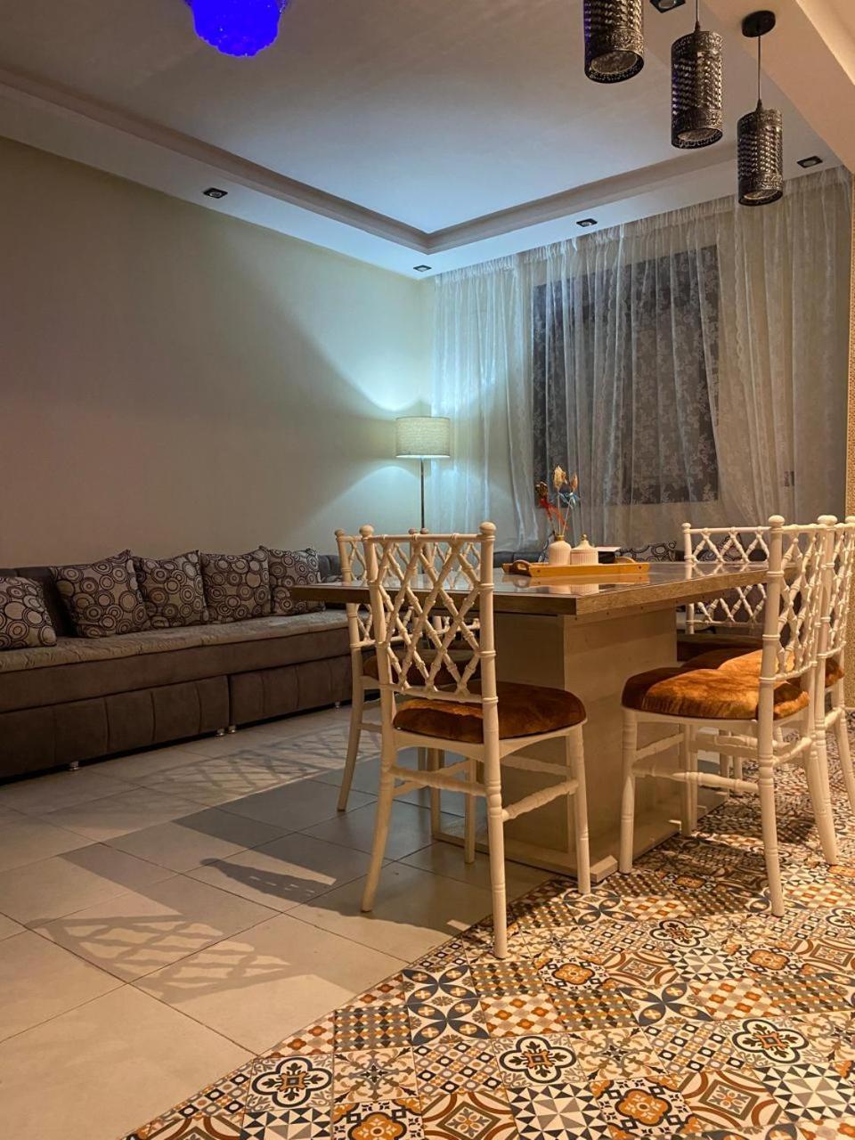 Apartment Flat *