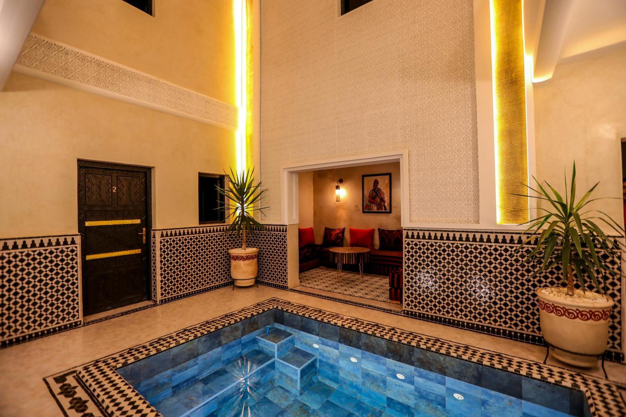 Cologne Riad *