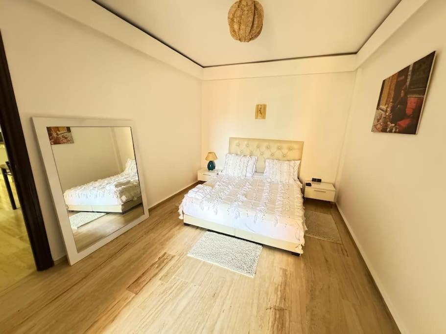 Cozy Hyper Centre Calme Apartment *