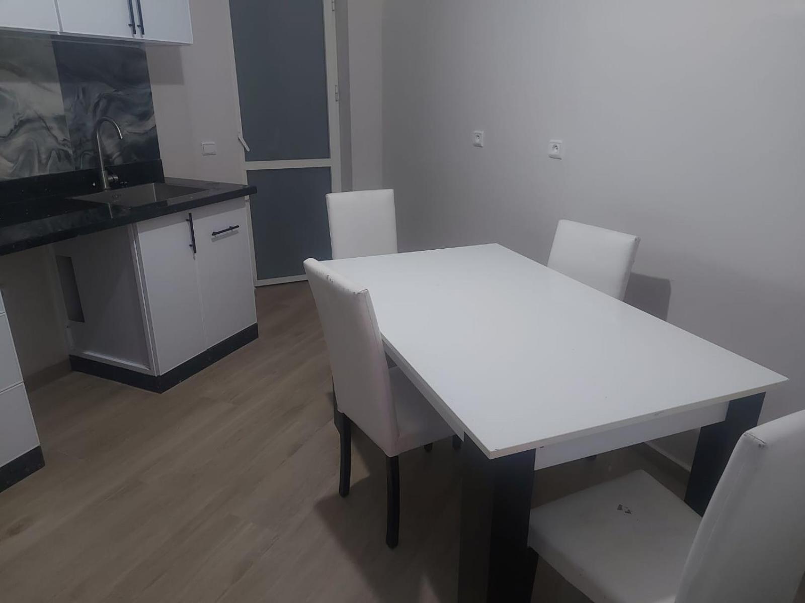 Est Nouveau Et Propre,au Centre Marrakech Apartment Marrakesh