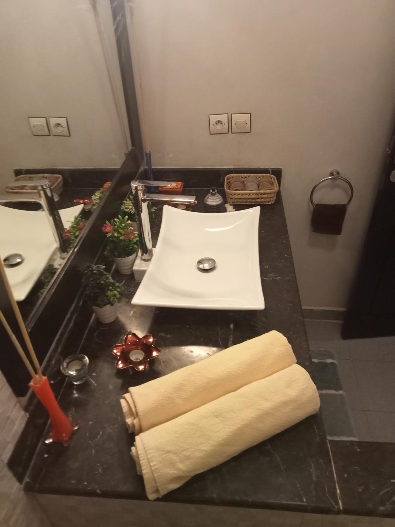 4 Family Apartment