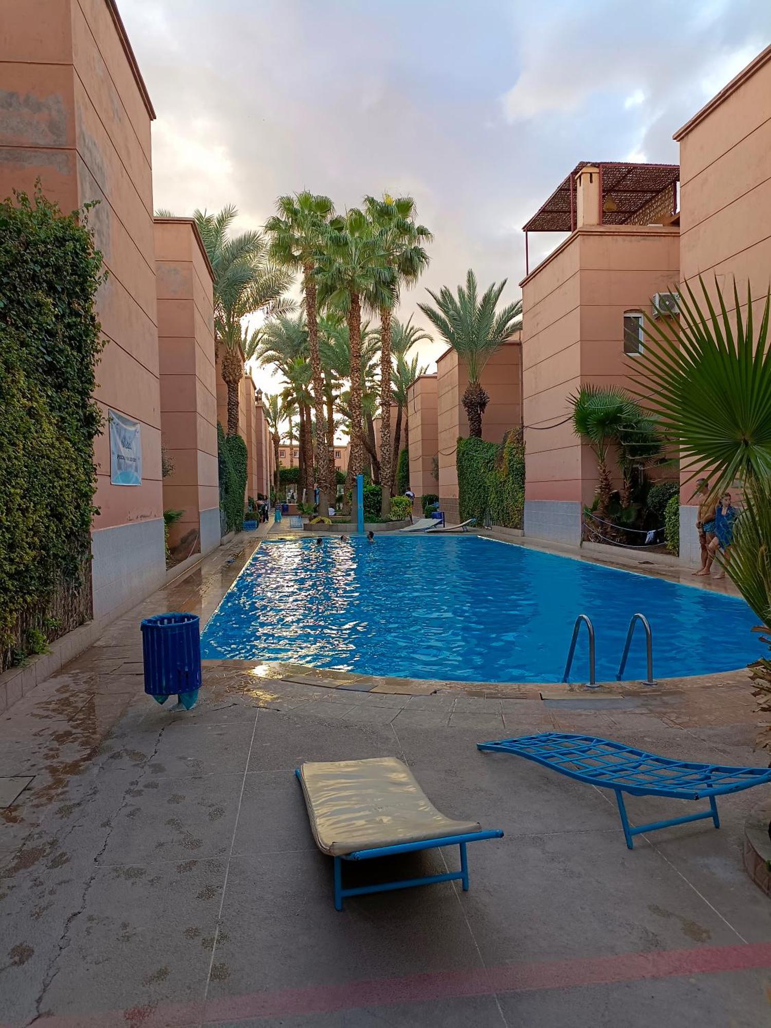 Apartment Spacieux T4 Dans Belle Avec Piscine