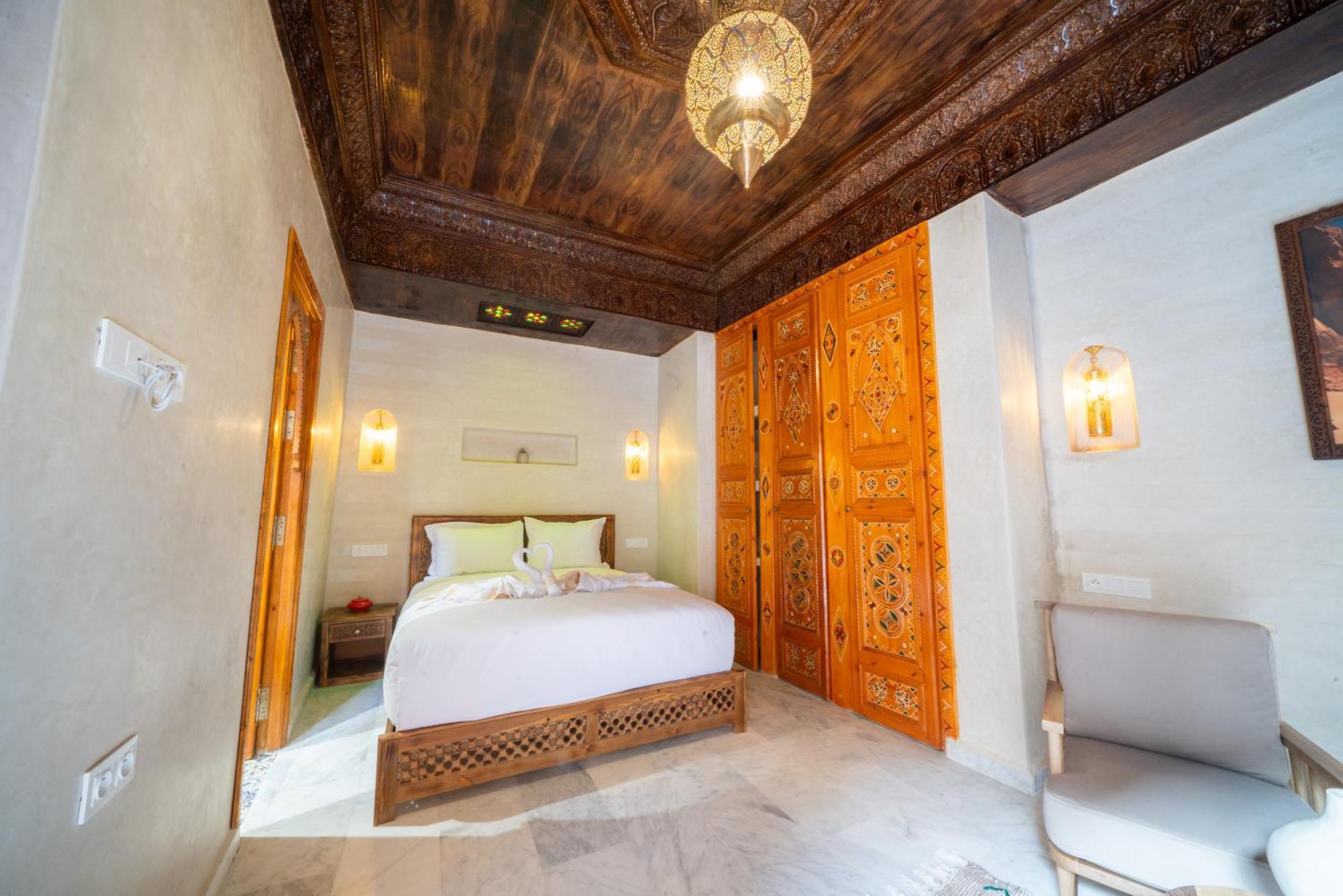 Nadalinn Riad *