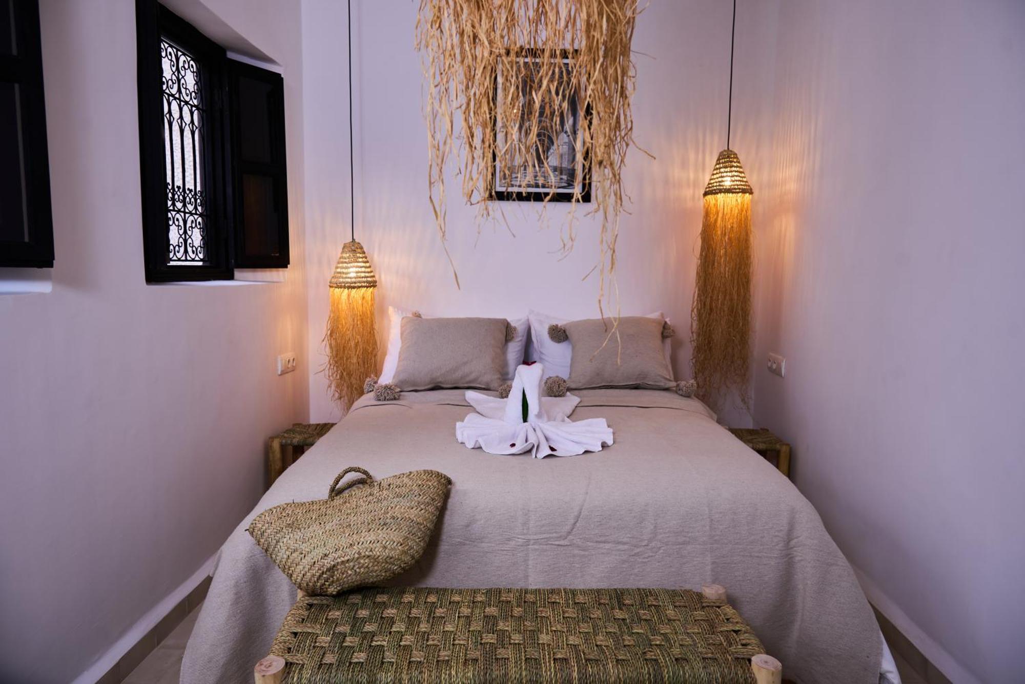 Riad Tawkane *