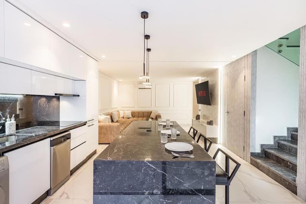 New Duplex Standing A Victor Hugo, Gueliz Apartment
