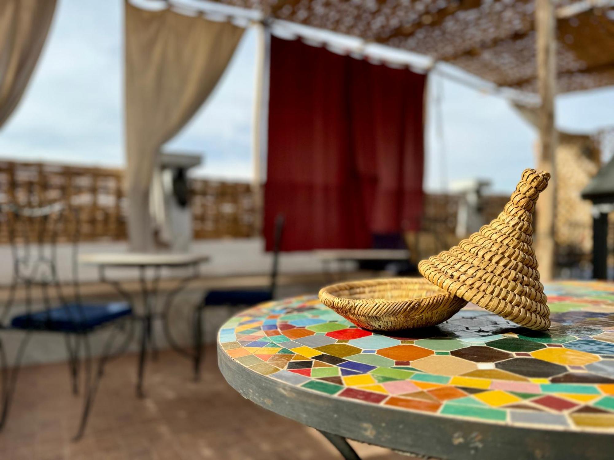 Riad Flottement Des Songes