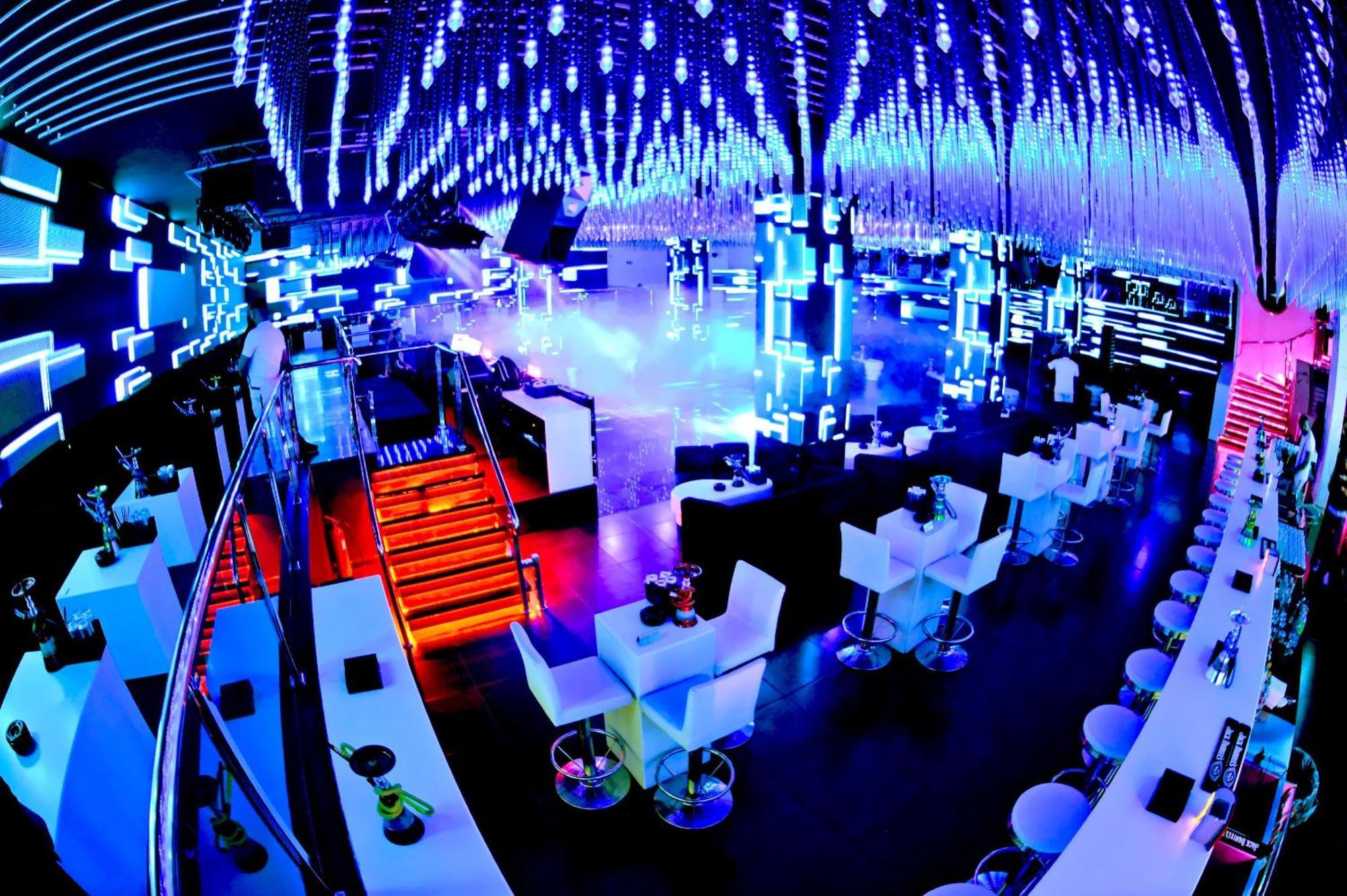 555 Clubbing Adults Only