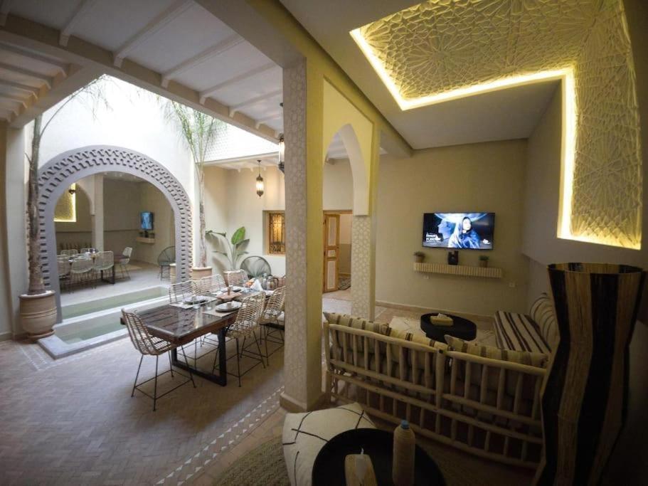 Ravissant Avec 4 & Tres Belle Terrasse Riad