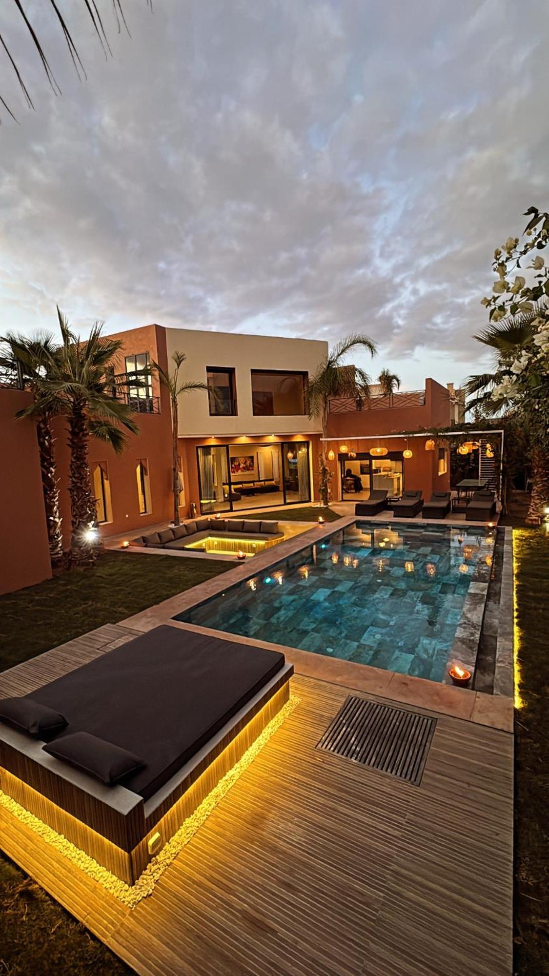 Mattia Piscine Chauffee Sans Vis A Vis Marrakesh