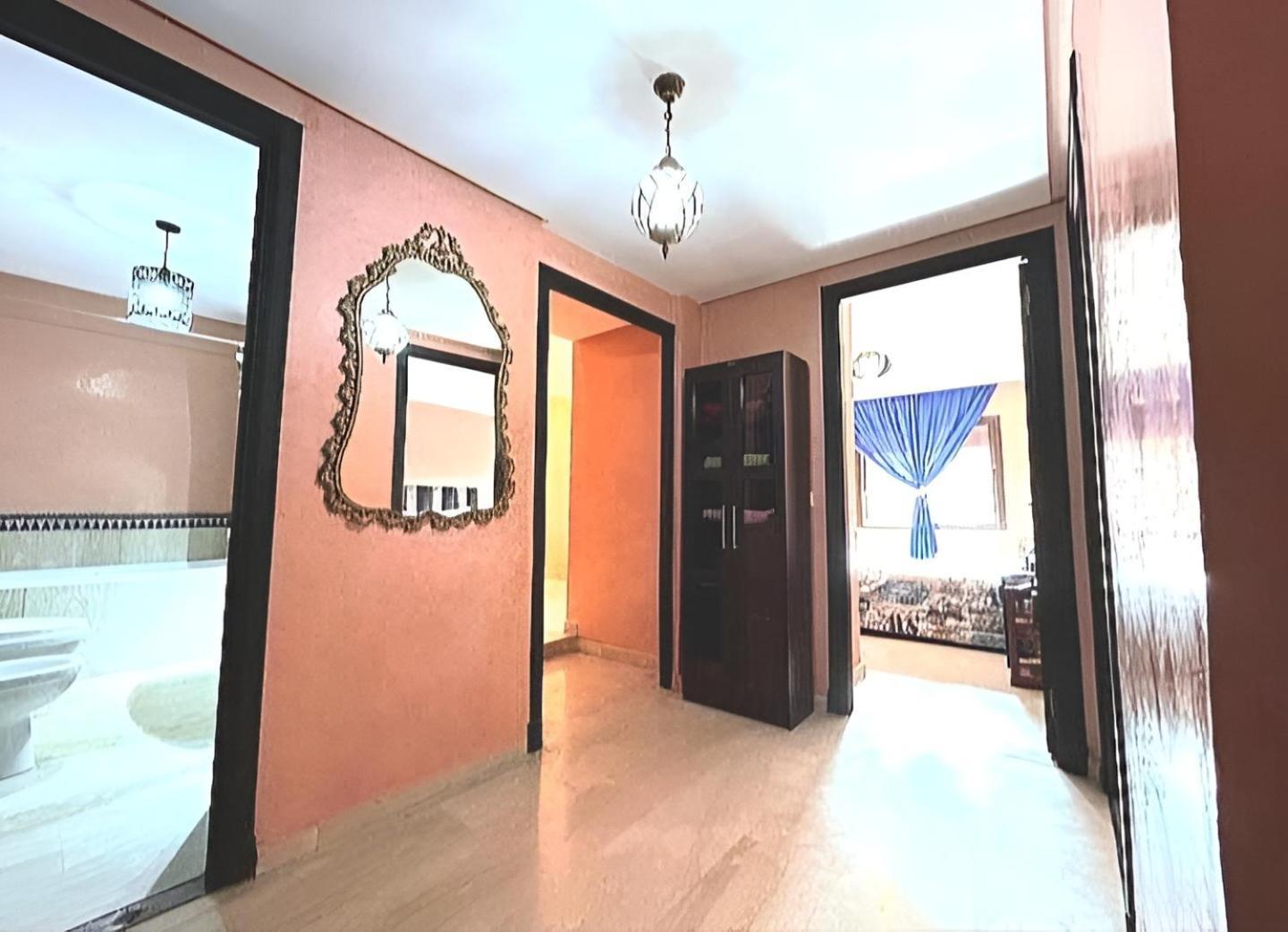 Apartment Duplex Raffine Avec Terrasse Verdoyante Et Vegetal - A 300m Du Jardin Majorelle Et Musee Yves Saint Laurent - Netflix Et Iptv