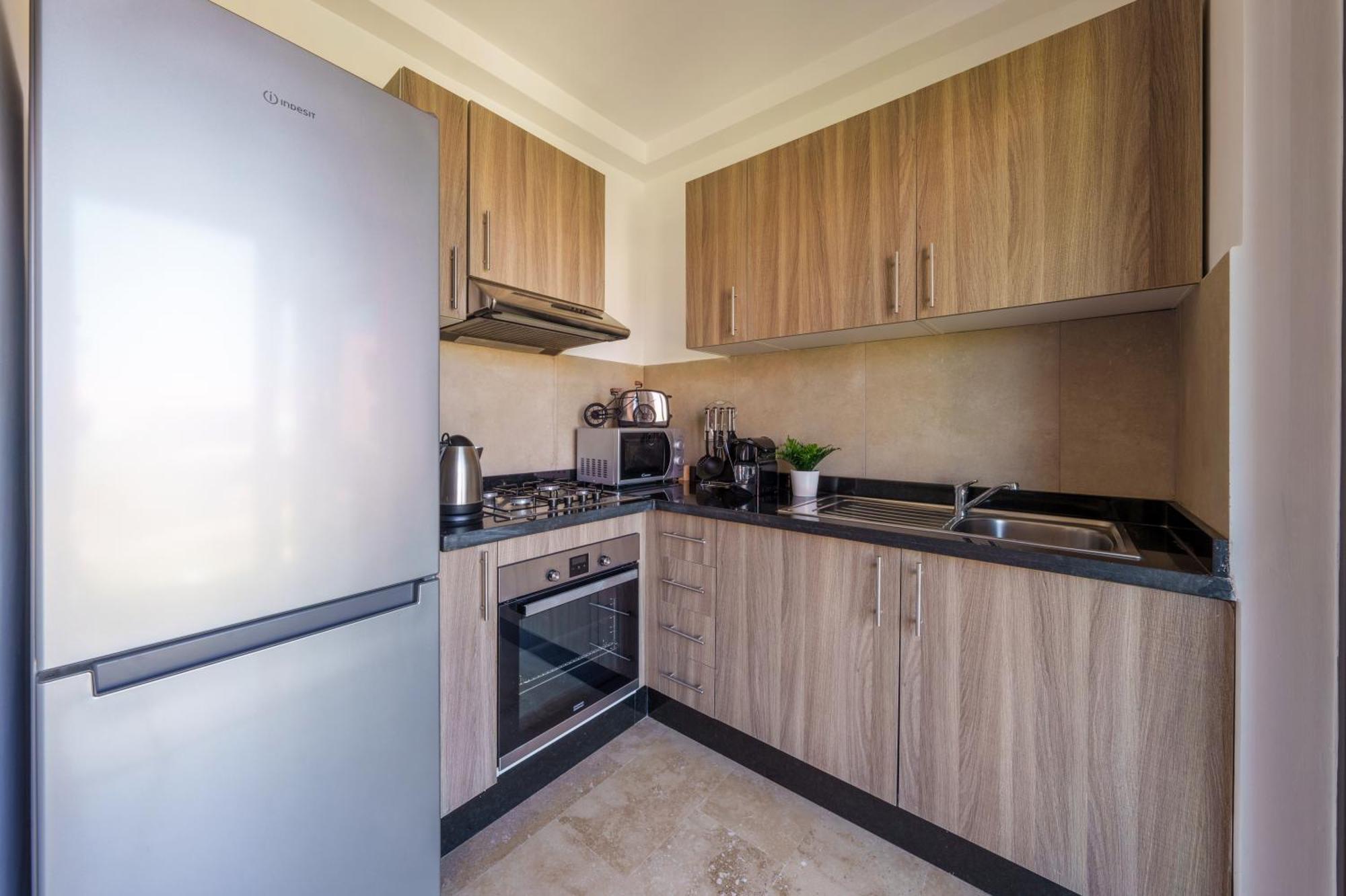 Elegance And Serenity At Noria Golf And Pool View Apartment