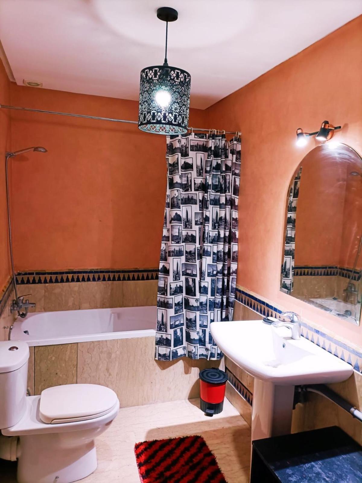 Apartment Duplex Raffine Avec Terrasse Verdoyante Et Vegetal - A 300m Du Jardin Majorelle Et Musee Yves Saint Laurent - Netflix Et Iptv