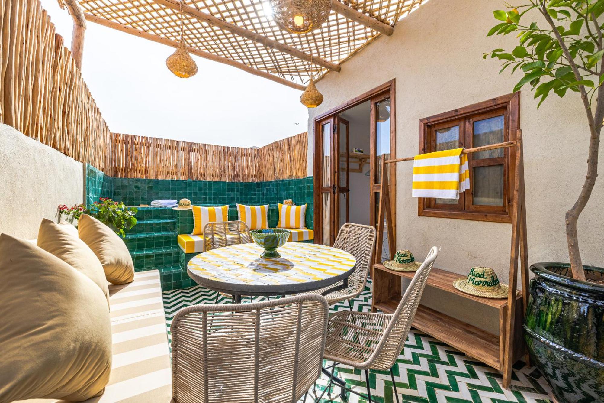 B&z Privatif Avec Piscine Et Petit Dejeuner Offert Villa