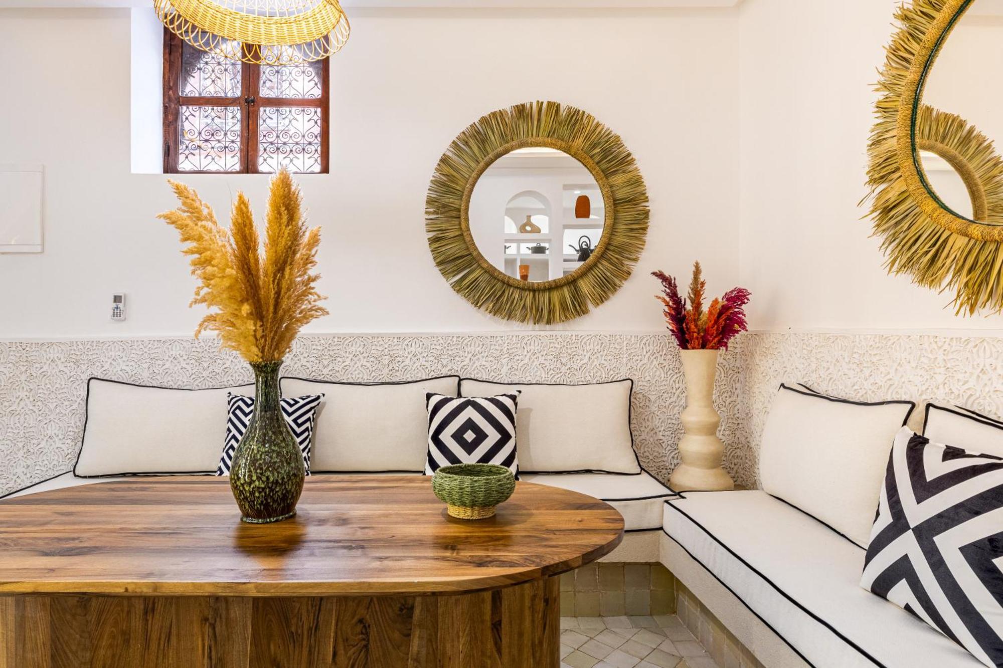 B&z Privatif Avec Piscine Et Petit Dejeuner Offert * Marrakesh