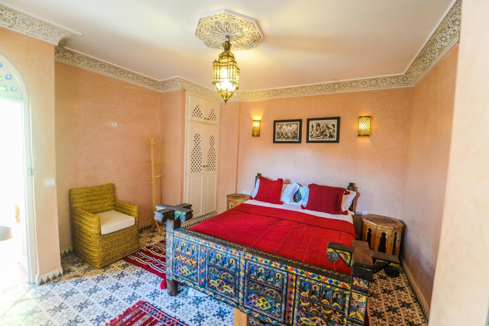 Riad Naffar *