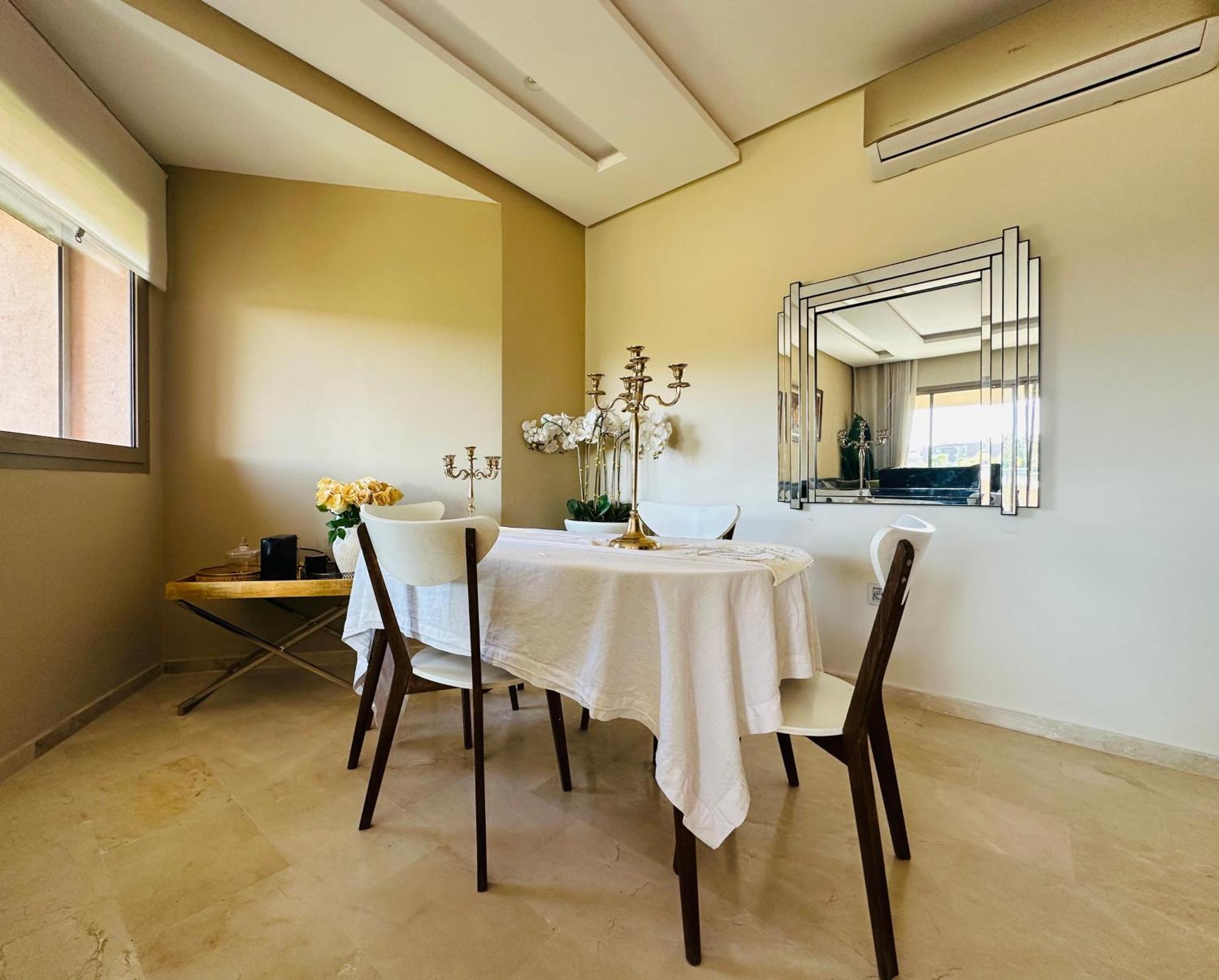 De Luxe Prestigia Golf Apartment