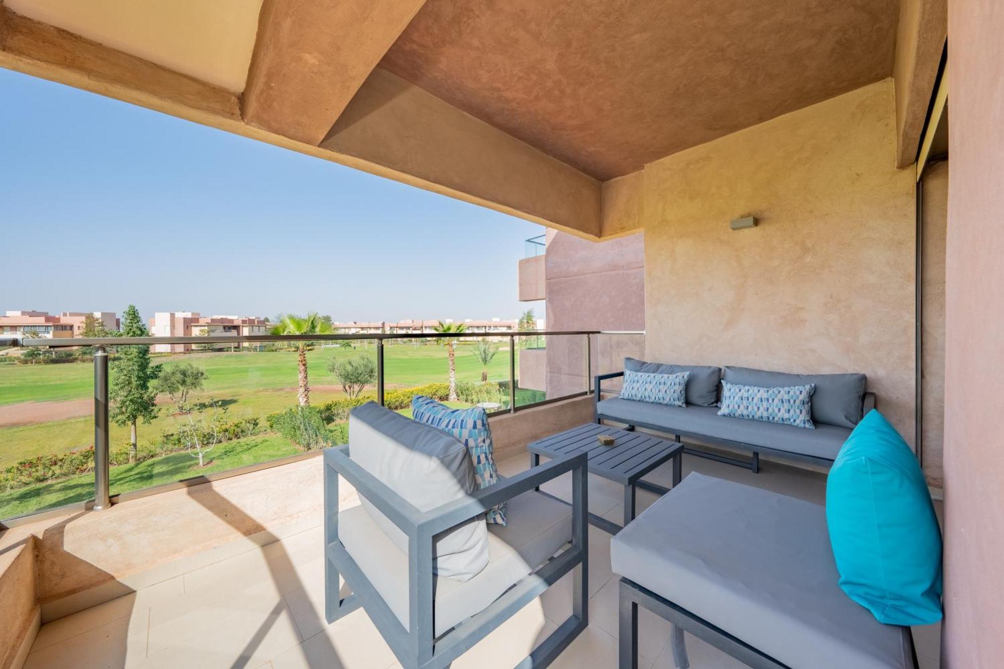 Modern Appart-golf View, Terrace & Fiber Optic * Marrakesh