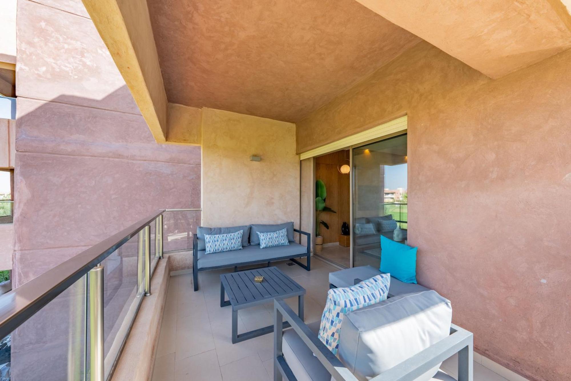 Modern Appart-golf View, Terrace & Fiber Optic Apartment Marrakesh