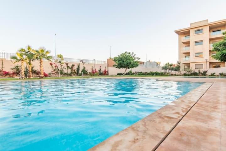 Apartment Wonderful With Garden And Large Pool