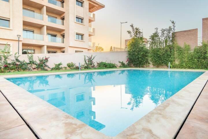 Apartment Wonderful With Garden And Large Pool