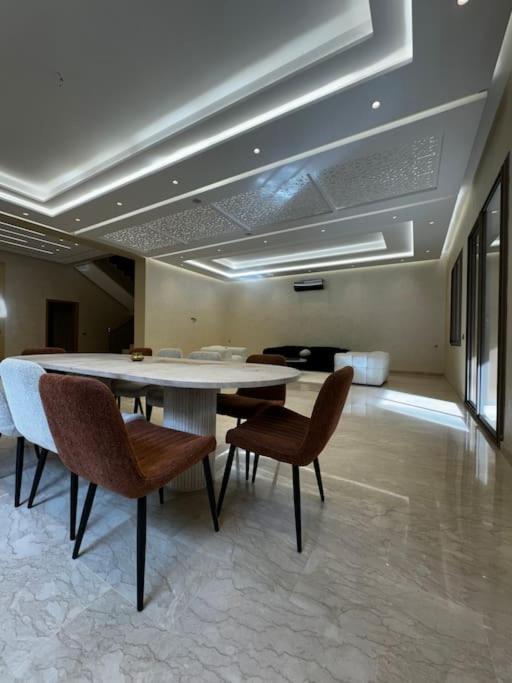 5 A Targa Villa *