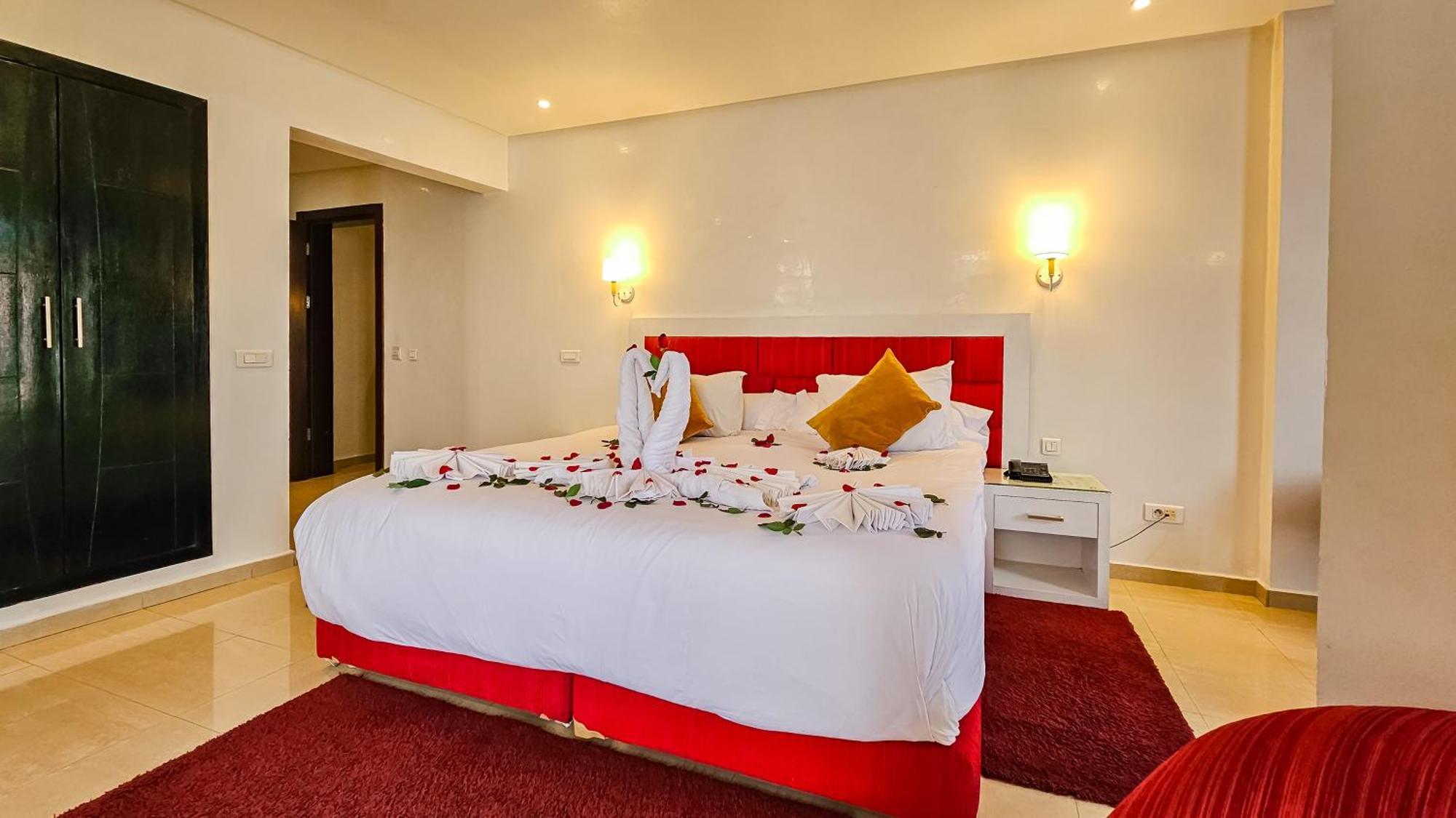 Hotel Racine 3*