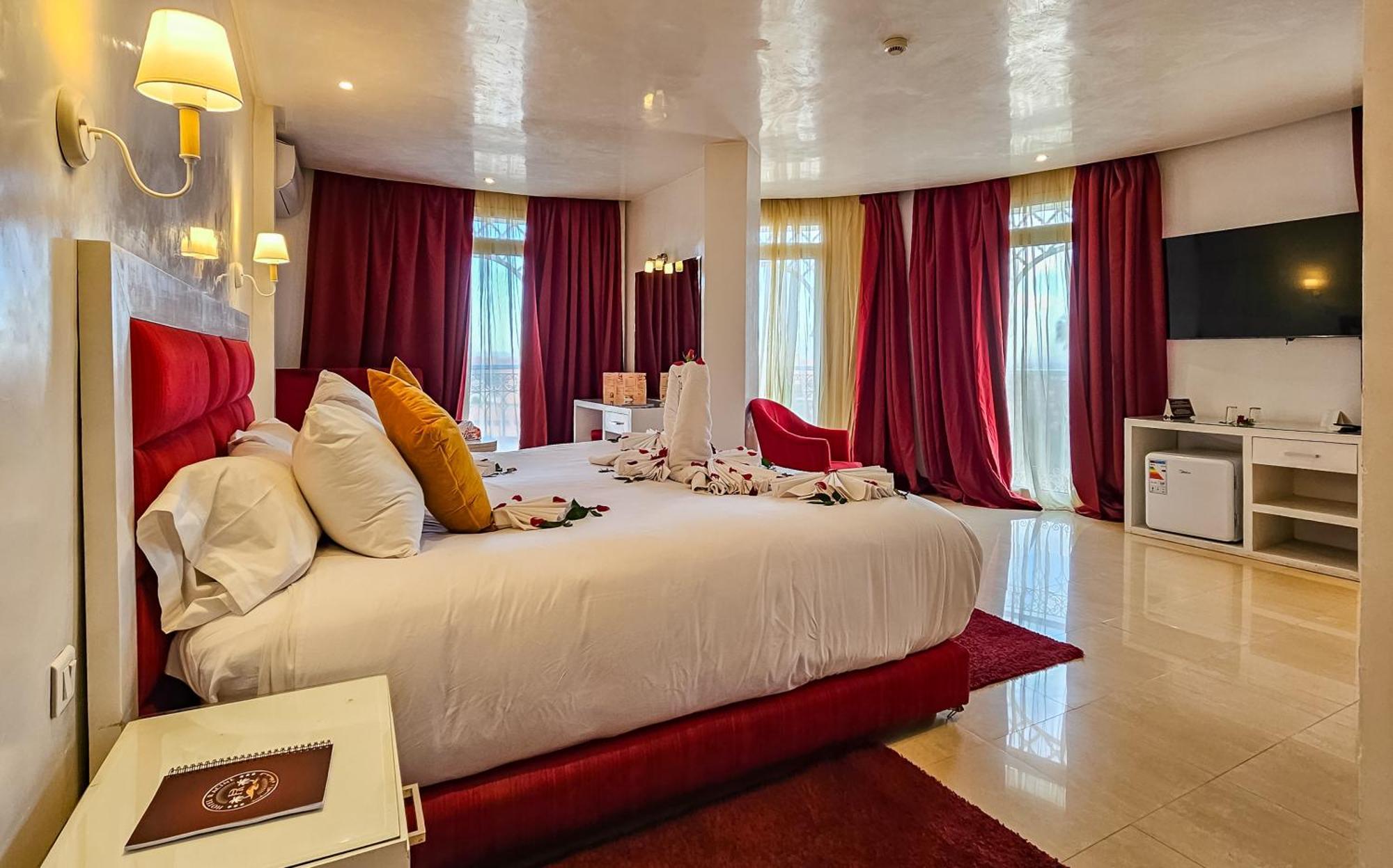 Racine Hotel